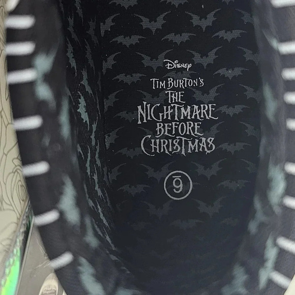 Women's Disney Ground Up Nightmare Before Christmas Hi Top Sneaker Size 6 - Picture 5 of 12